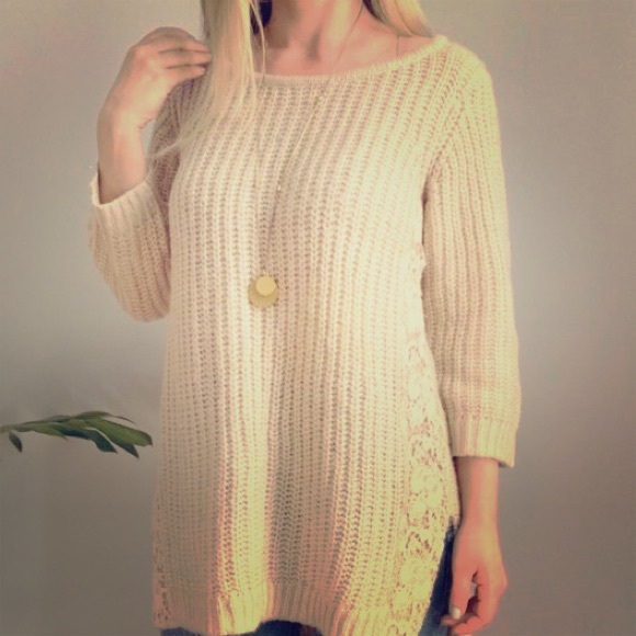 LC Lauren Conrad Sweaters - So Girly! Small Lauren Conrad Long Sweater